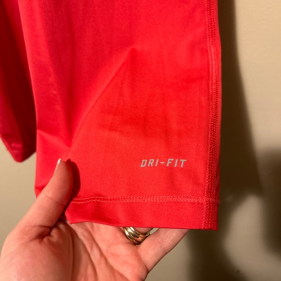 Nike DriFit Racer Back Tank - Picture 4 of 4